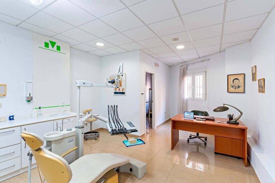 Retail in Albuñol, Granada for sale - Interior Photo - Image 2 of 8