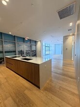 6879-6899 Collins Ave, Miami Beach, Miami Beach, FL for lease Interior Photo- Image 1 of 10