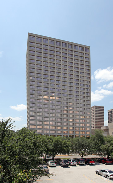 2700 Post Oak Blvd, Houston, TX for lease - Building Photo - Image 2 of 9