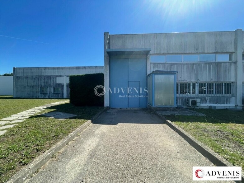 Flex in Blanquefort for lease - Building Photo - Image 1 of 6
