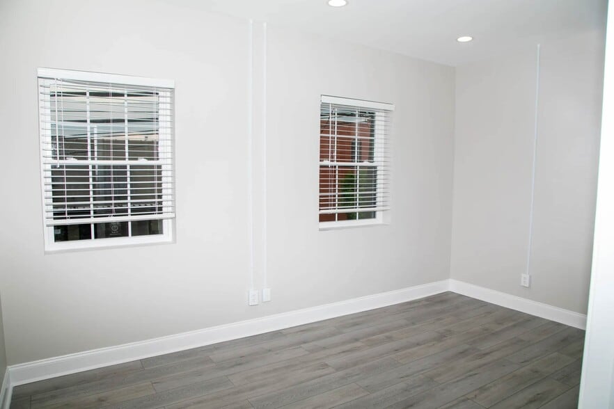 101 N Market St, Benson, NC for lease - Building Photo - Image 3 of 6