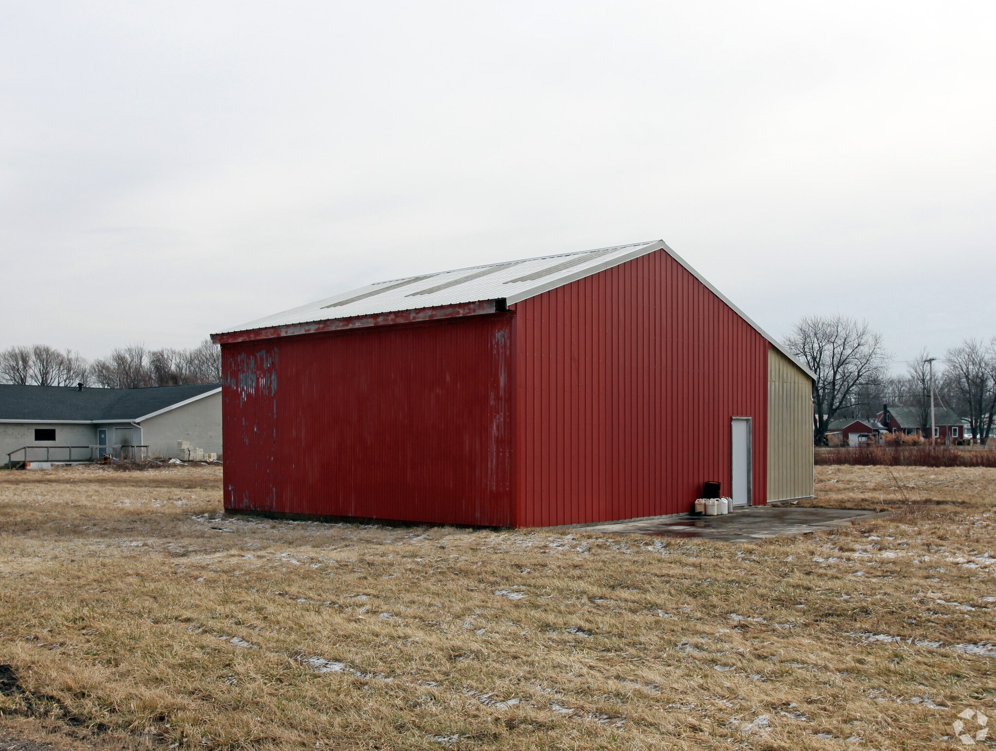 2066 Railroad Ave, Ontario, NY for sale Primary Photo- Image 1 of 1