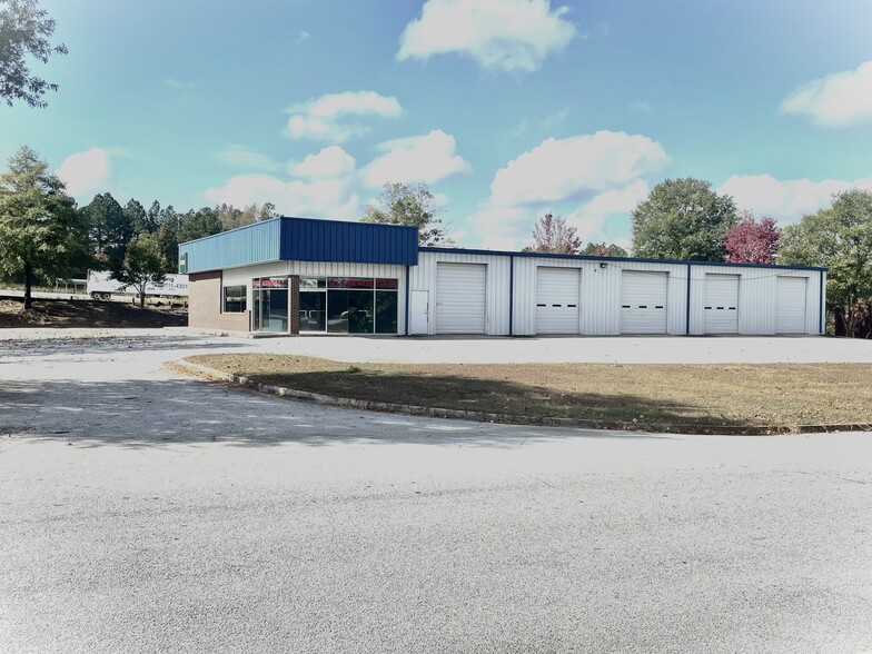 1601 Autumn Blvd, Conyers, GA for lease - Building Photo - Image 1 of 3