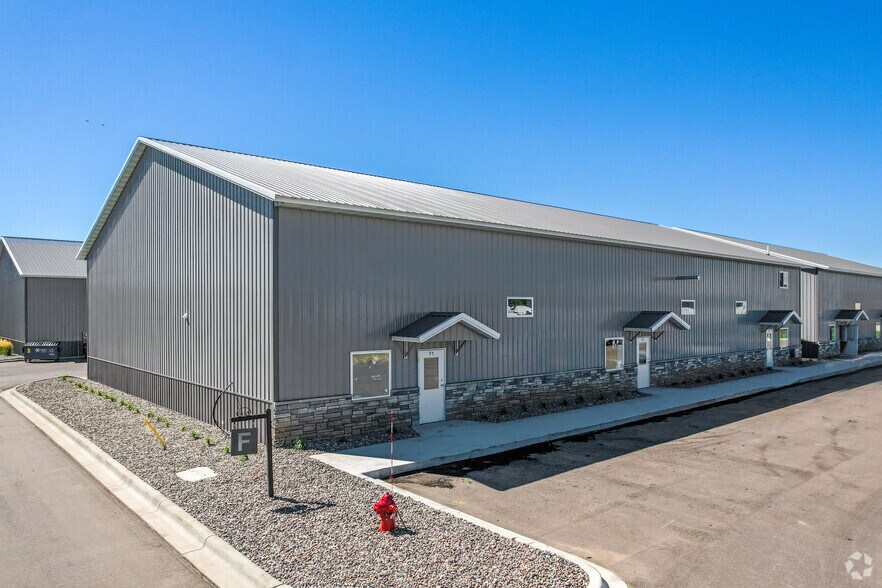 108 Dundas Rd, Monticello, MN for sale - Building Photo - Image 1 of 1