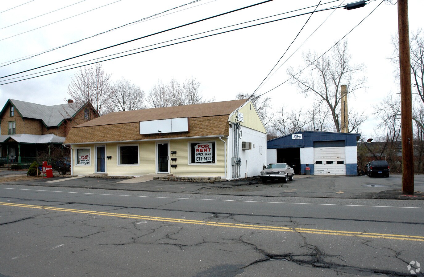 115 Pine St, Bristol, CT 06010