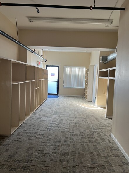 49 Dansbury Ter, East Stroudsburg, PA for lease - Building Photo - Image 2 of 11