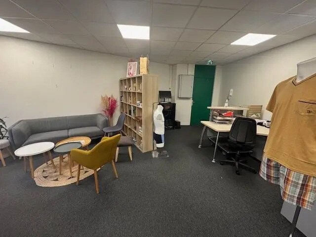 Office in Rosny-sous-Bois for lease - Interior Photo - Image 3 of 11