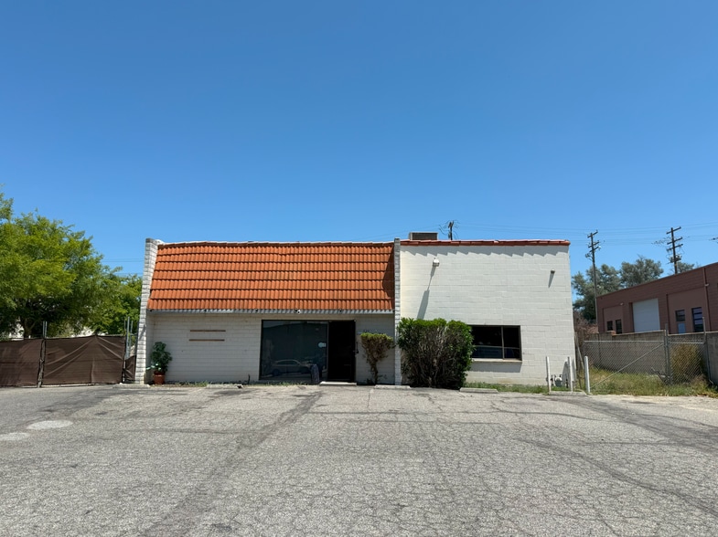 525 Industrial Way, Fallbrook, CA for sale - Building Photo - Image 1 of 5