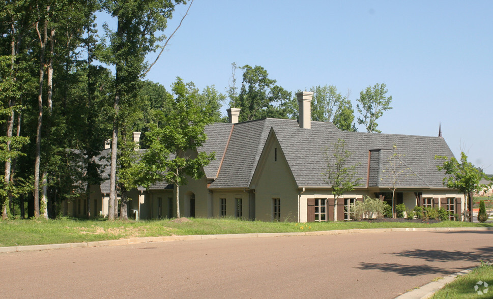 7975 Courtyard Plz, Memphis, TN for sale - Building Photo - Image 3 of 4