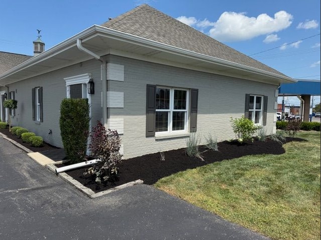 211 Kenbrook Dr, Vandalia, OH for lease - Building Photo - Image 2 of 17