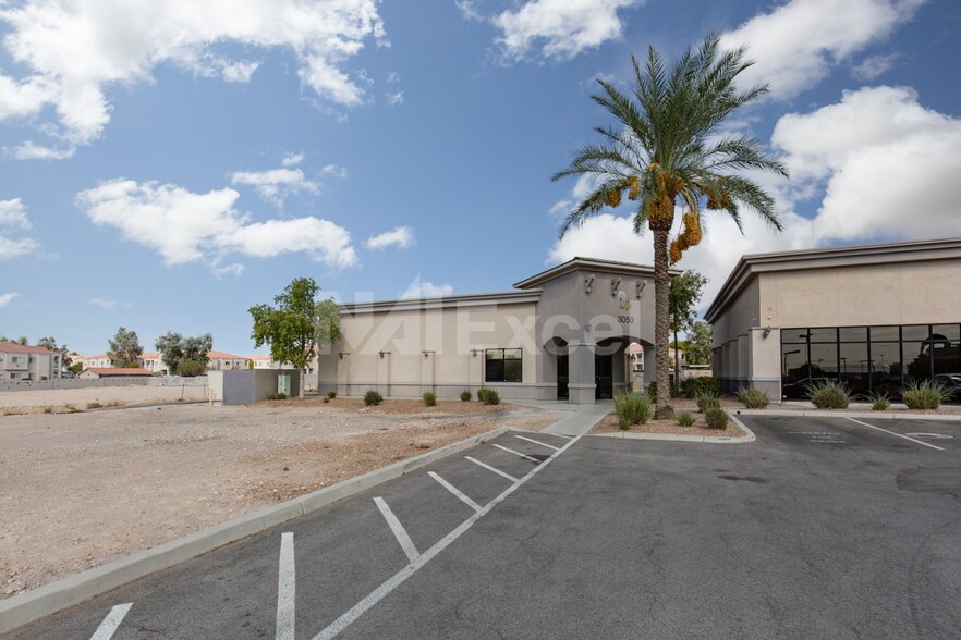 3050 W Cheyenne Ave, North Las Vegas, NV for lease - Building Photo - Image 1 of 13