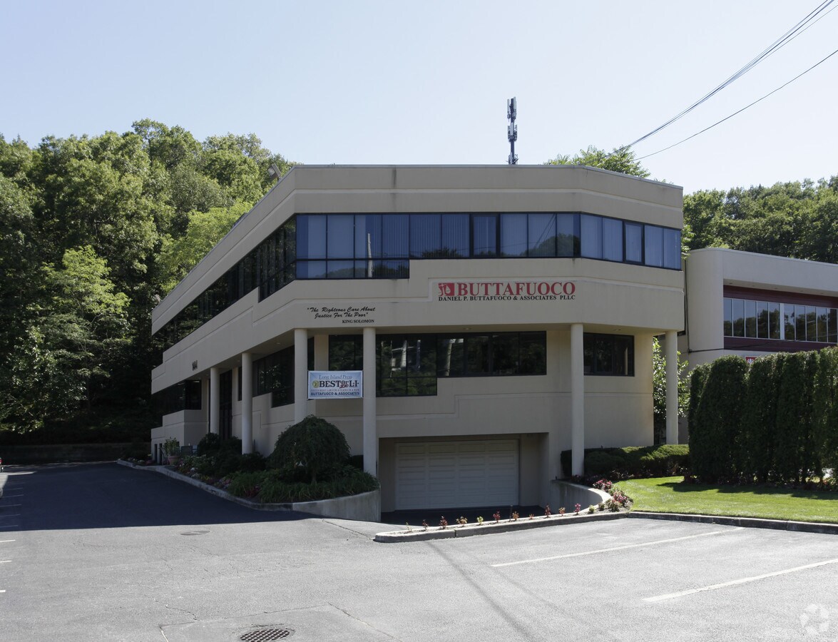 144 Woodbury Rd, Woodbury, NY 11797 Office for Lease