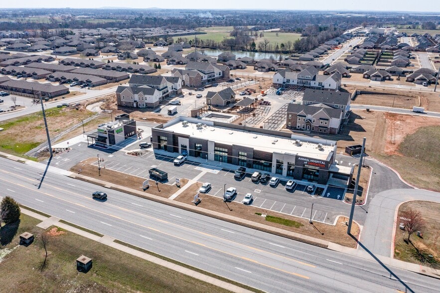 1301 Centerton Blvd, Centerton, AR for lease - Building Photo - Image 2 of 3