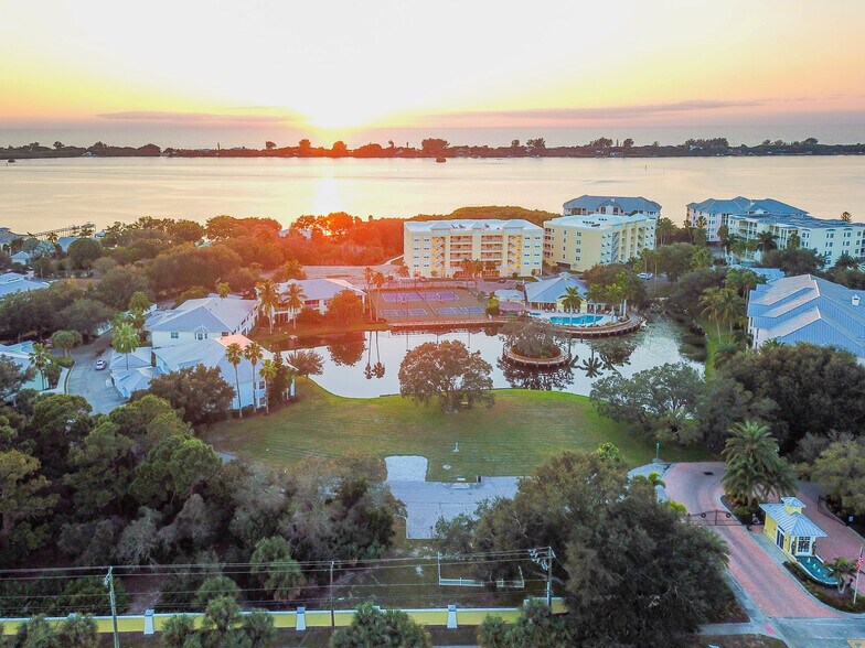 210 Hidden Bay Dr, Osprey, FL for sale - Aerial - Image 1 of 1