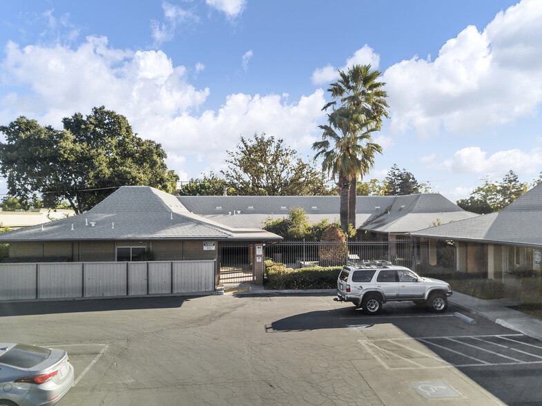 4255 Pacific Ave, Stockton, CA for lease - Building Photo - Image 2 of 22