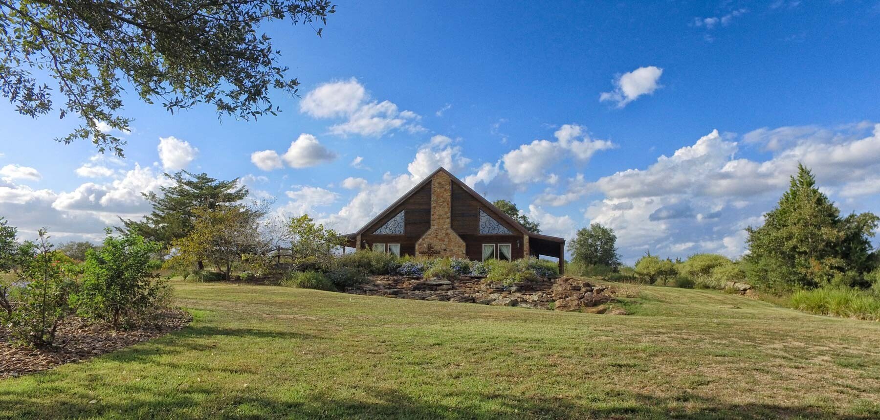 4168 County Road 444, Waelder, TX 78959