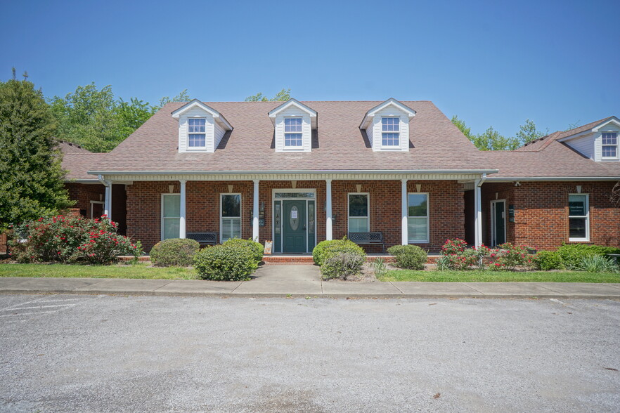 600 Commons Dr, Gallatin, TN for lease - Building Photo - Image 1 of 8