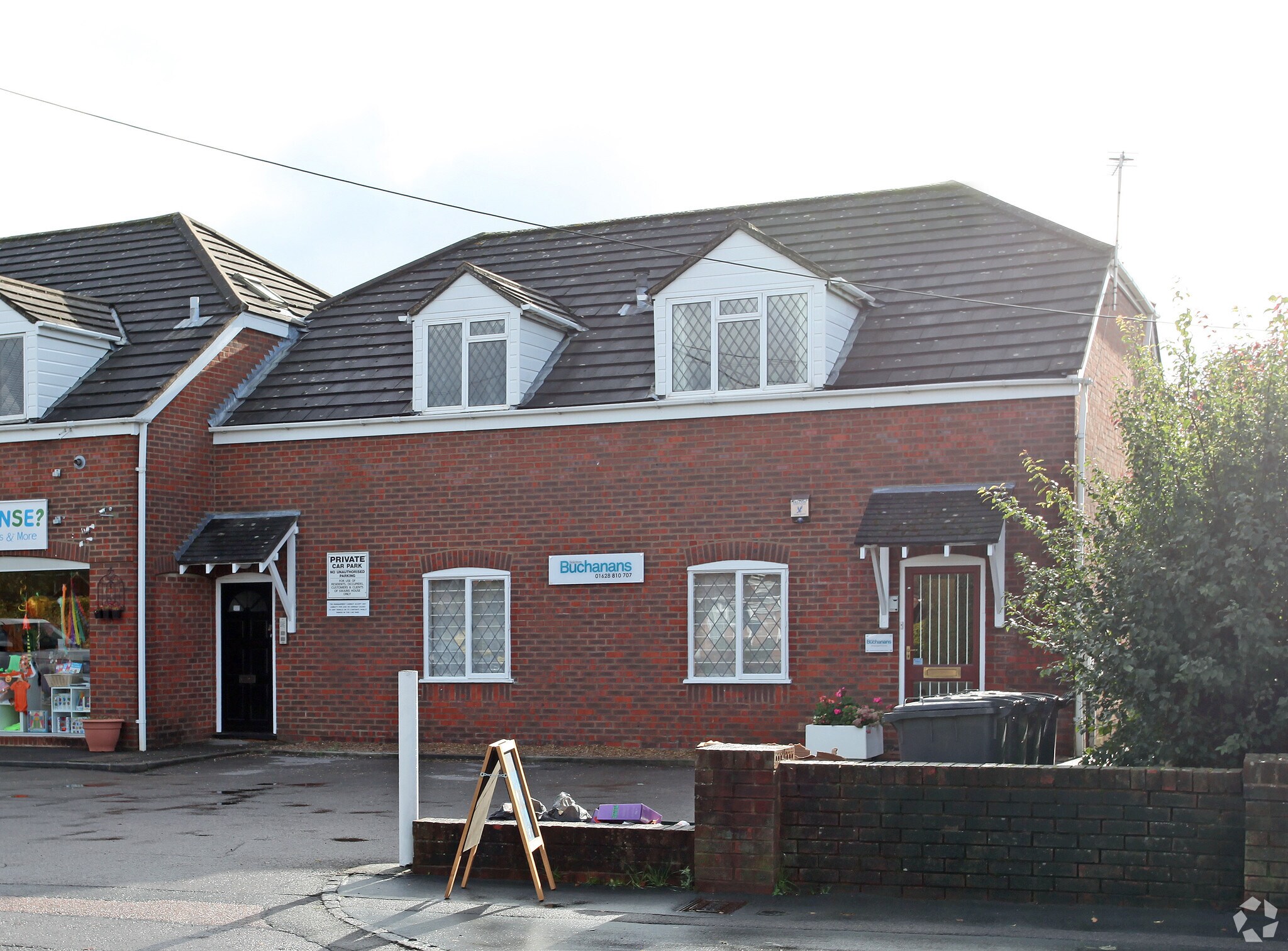 Swains Ln, Flackwell Heath for sale Primary Photo- Image 1 of 1