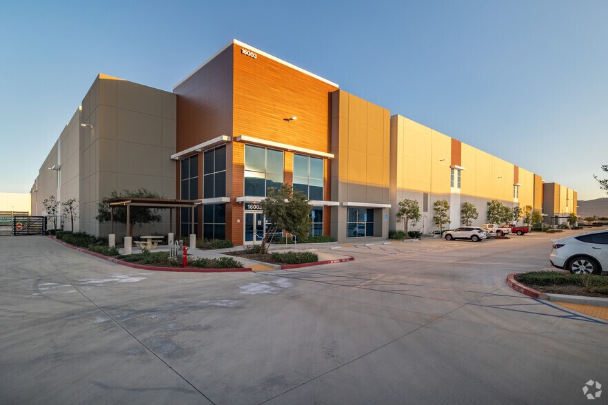 16003 Euclid Ave, Chino, CA for sale - Primary Photo - Image 1 of 1