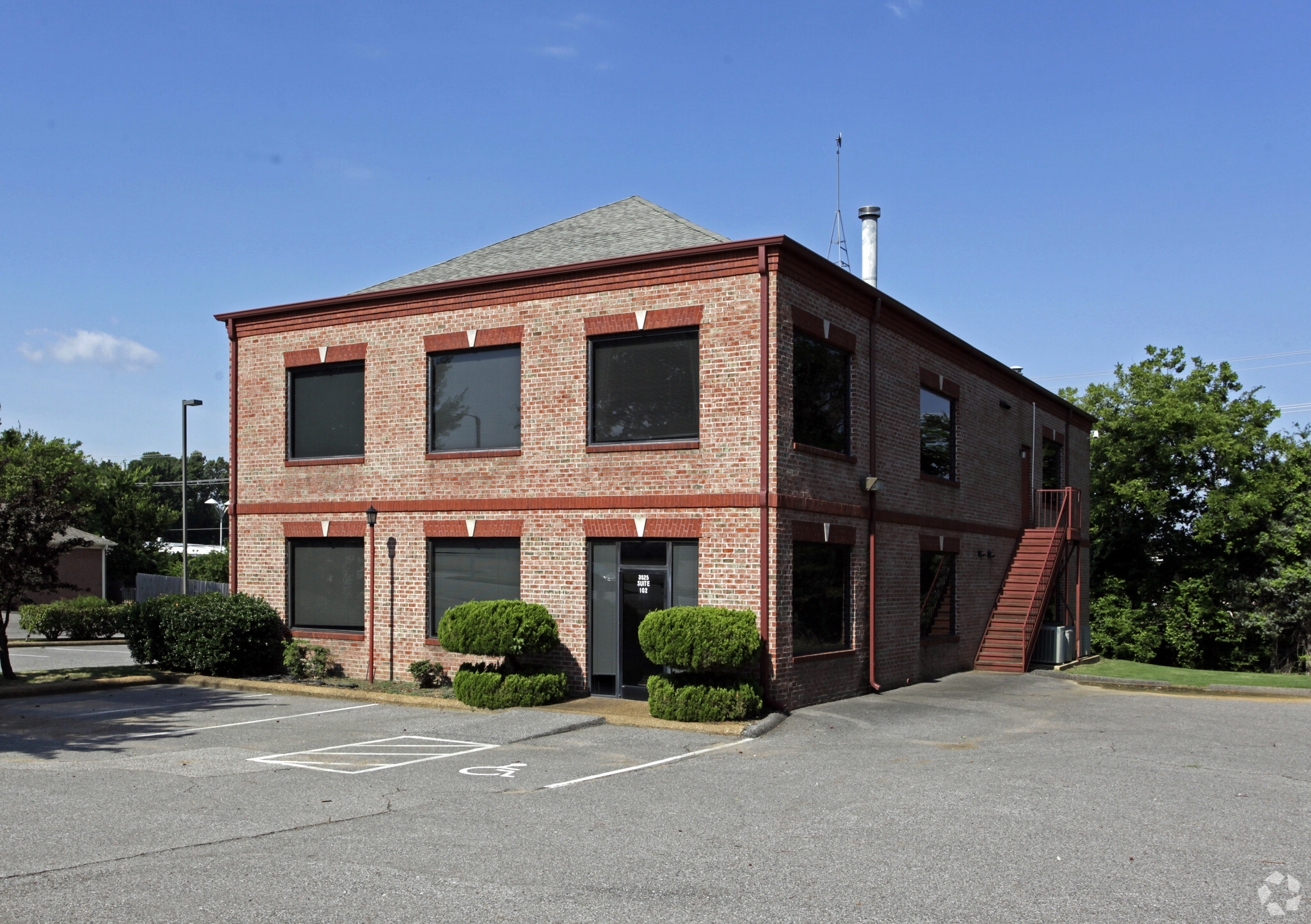 3525 Ridge Meadow Pky, Memphis, TN for lease Building Photo- Image 1 of 13