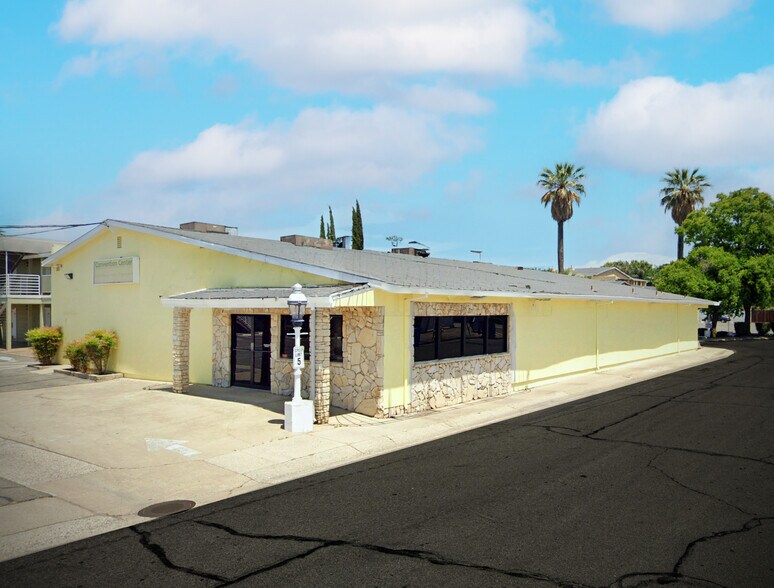 1001 Clark Ave, Yuba City, CA for lease - Building Photo - Image 1 of 10