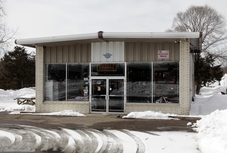 84 Saint Croix Trl S, Lakeland, MN for sale - Building Photo - Image 2 of 4