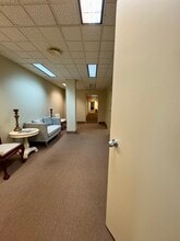 1539 Jackson Ave, New Orleans, LA for lease Interior Photo- Image 2 of 8