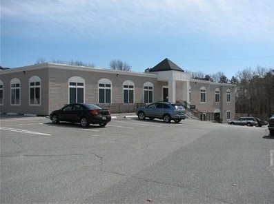735 Attucks Ln, Hyannis, MA for sale - Building Photo - Image 3 of 4