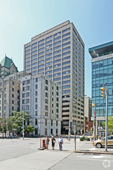 135 Laurier Av W, Ottawa, ON for lease - Building Photo - Image 3 of 7