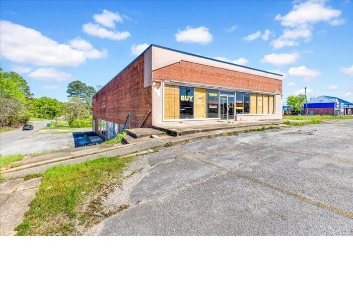 2025-2027 Center Point Rd, Birmingham, AL for lease - Building Photo - Image 2 of 12