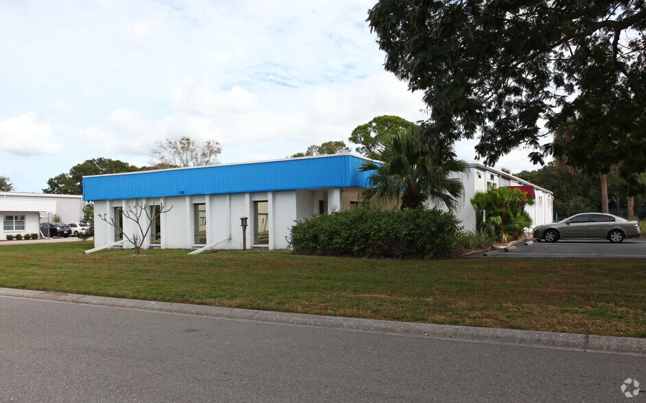 2803 62nd Ave E, Bradenton, FL for sale - Primary Photo - Image 1 of 1