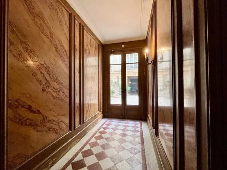 30 Rue Boissière, Paris for lease - Building Photo - Image 2 of 8