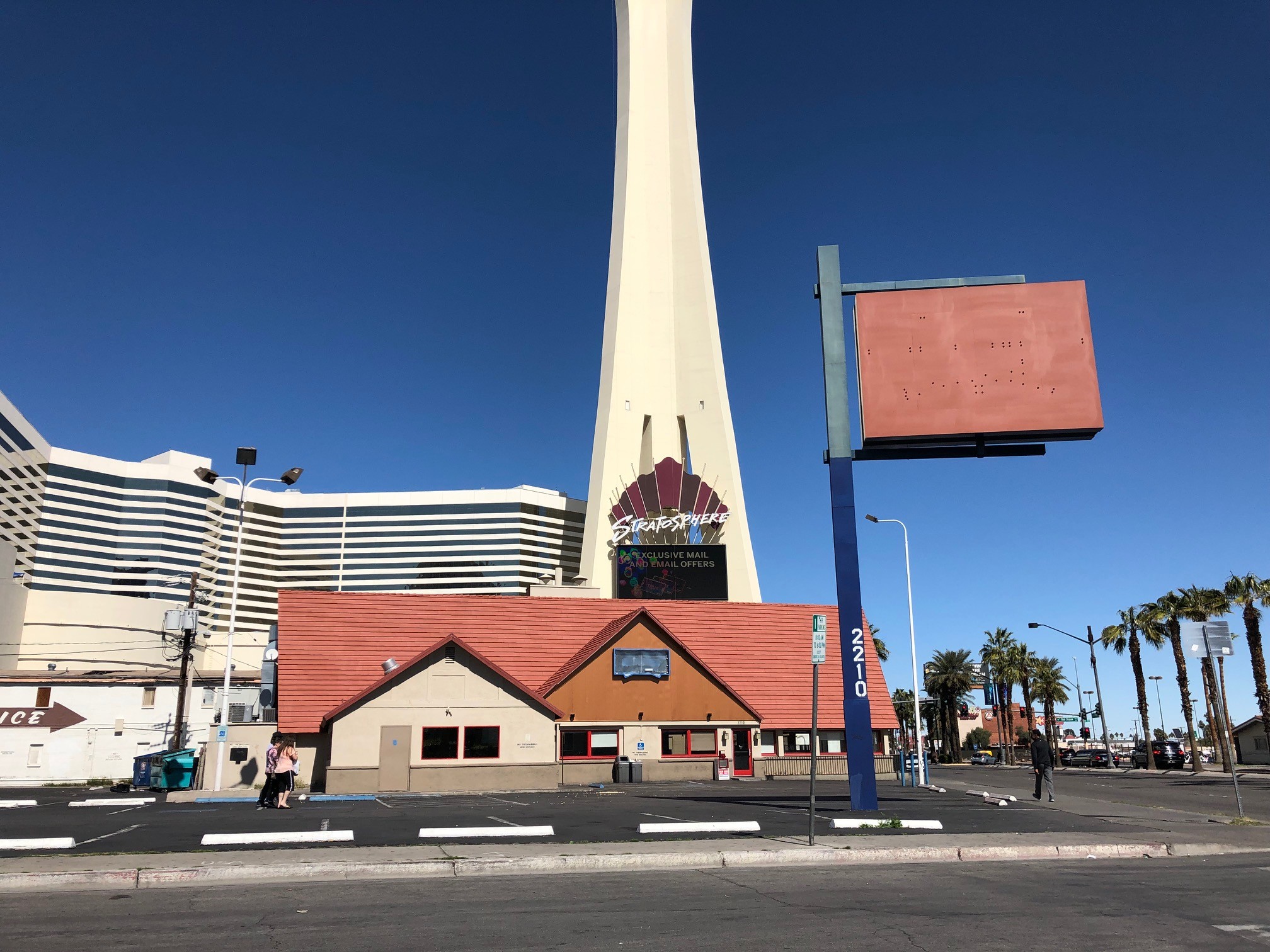 2210 S Las Vegas Blvd, Las Vegas, NV for lease Primary Photo- Image 1 of 33