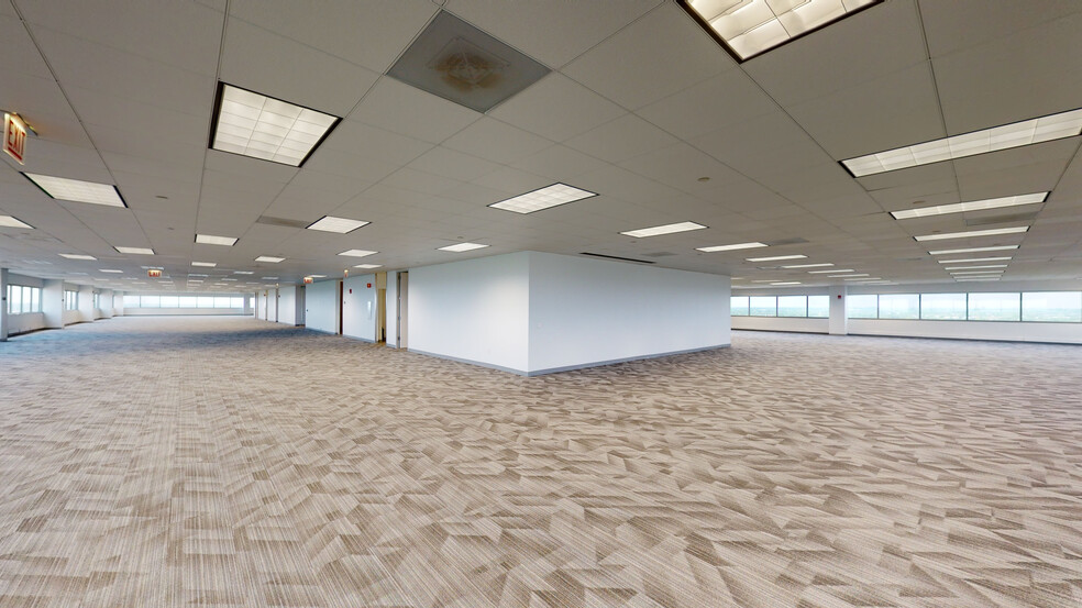 150 N Martingale Rd, Schaumburg, IL for lease - Matterport 3D Scan - Image 3 of 26