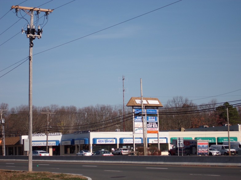 1705-1787 Rt 9, Howell, NJ for lease - Building Photo - Image 1 of 7