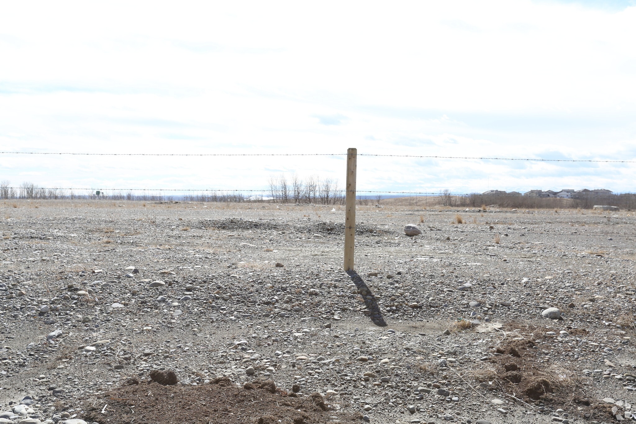 25 Royal Vista Dr NW, Calgary, AB for sale Building Photo- Image 1 of 3