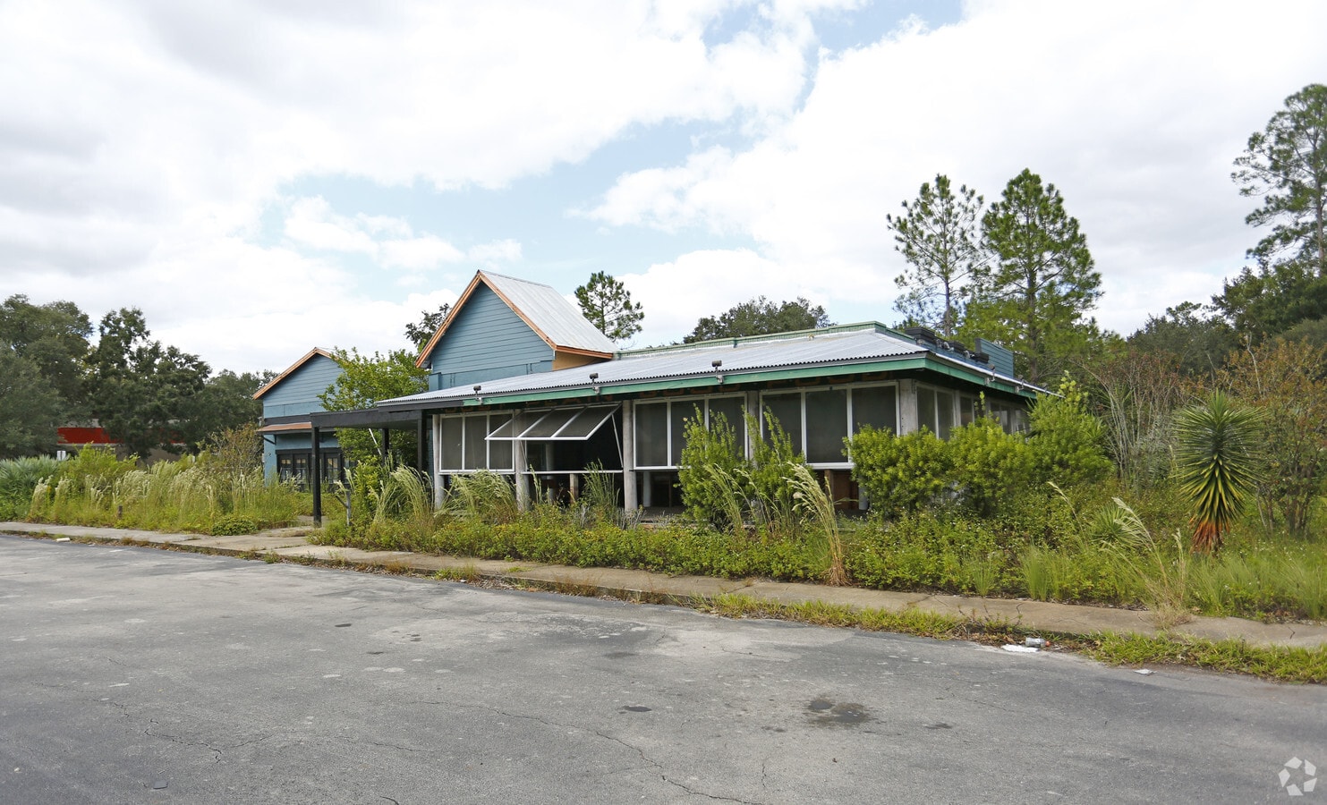 3100 SW Archer Rd, Gainesville, FL 32608