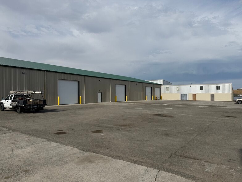 396 Grain Terminal Rd, Burbank, WA for lease - Building Photo - Image 1 of 9