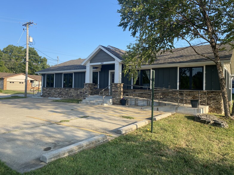 743 W Battlefield St, Springfield, MO for sale - Building Photo - Image 1 of 1