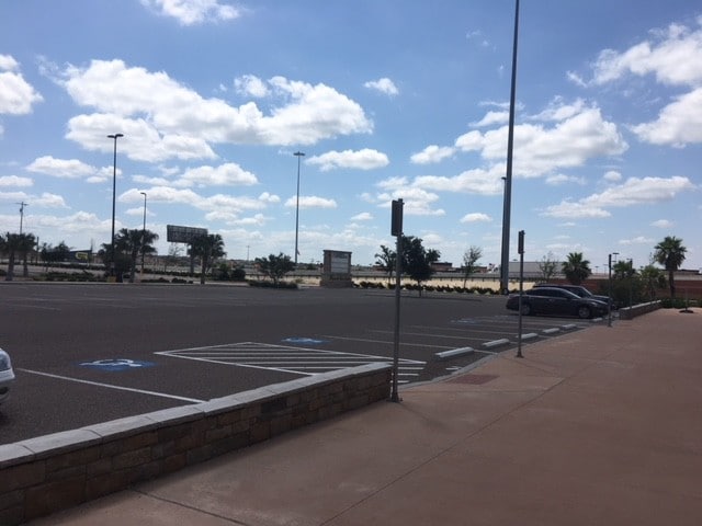 2302 NE Bob Bullock Loop, Laredo, TX for lease - Other - Image 2 of 11