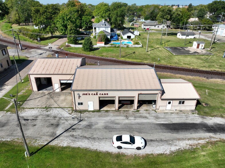 202 N. Sixth St, Altamont, IL for sale - Building Photo - Image 3 of 21