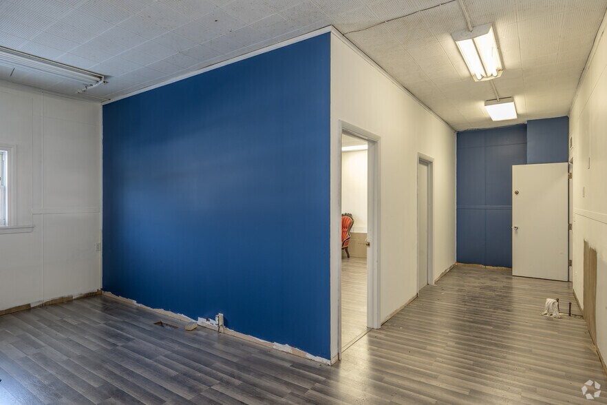 400 Cherry Ave SE, Canton, OH for lease - Interior Photo - Image 2 of 19