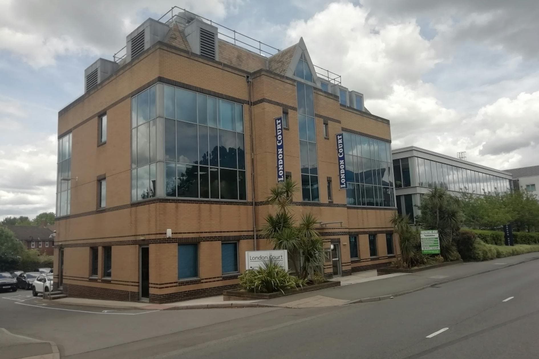 5-5 London Rd, Bracknell for lease Building Photo- Image 1 of 9