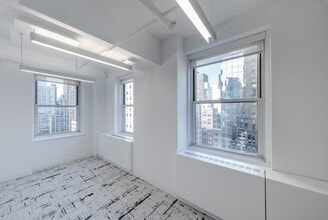 551 Fifth Ave, New York, NY for lease Interior Photo- Image 1 of 8