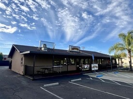 97 Natoma St, Folsom CA - Pub