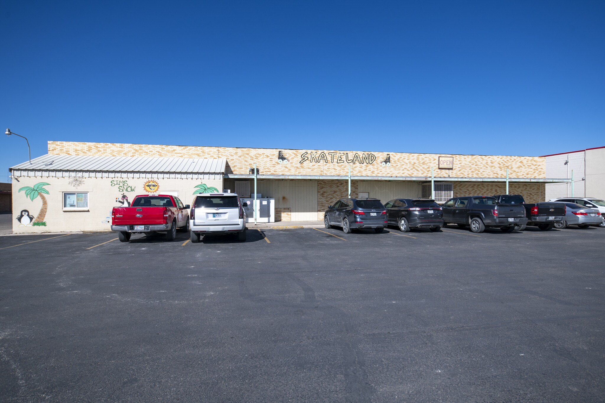 300 E Austin St, Kermit, TX 79745