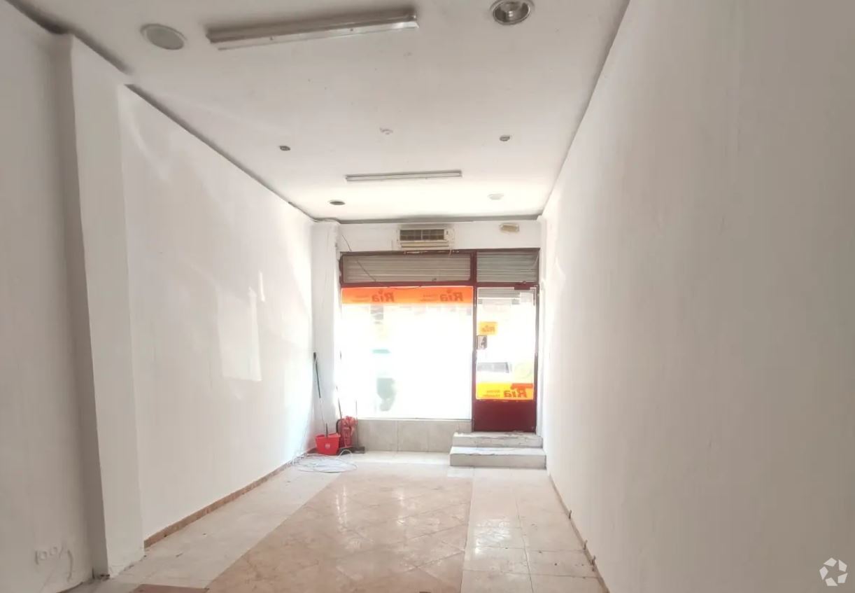 Retail in Madrid, Madrid for lease Interior Photo- Image 1 of 2