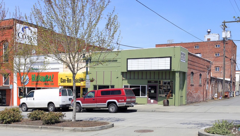 1405 Hewitt Ave, Everett, WA for sale - Primary Photo - Image 1 of 1