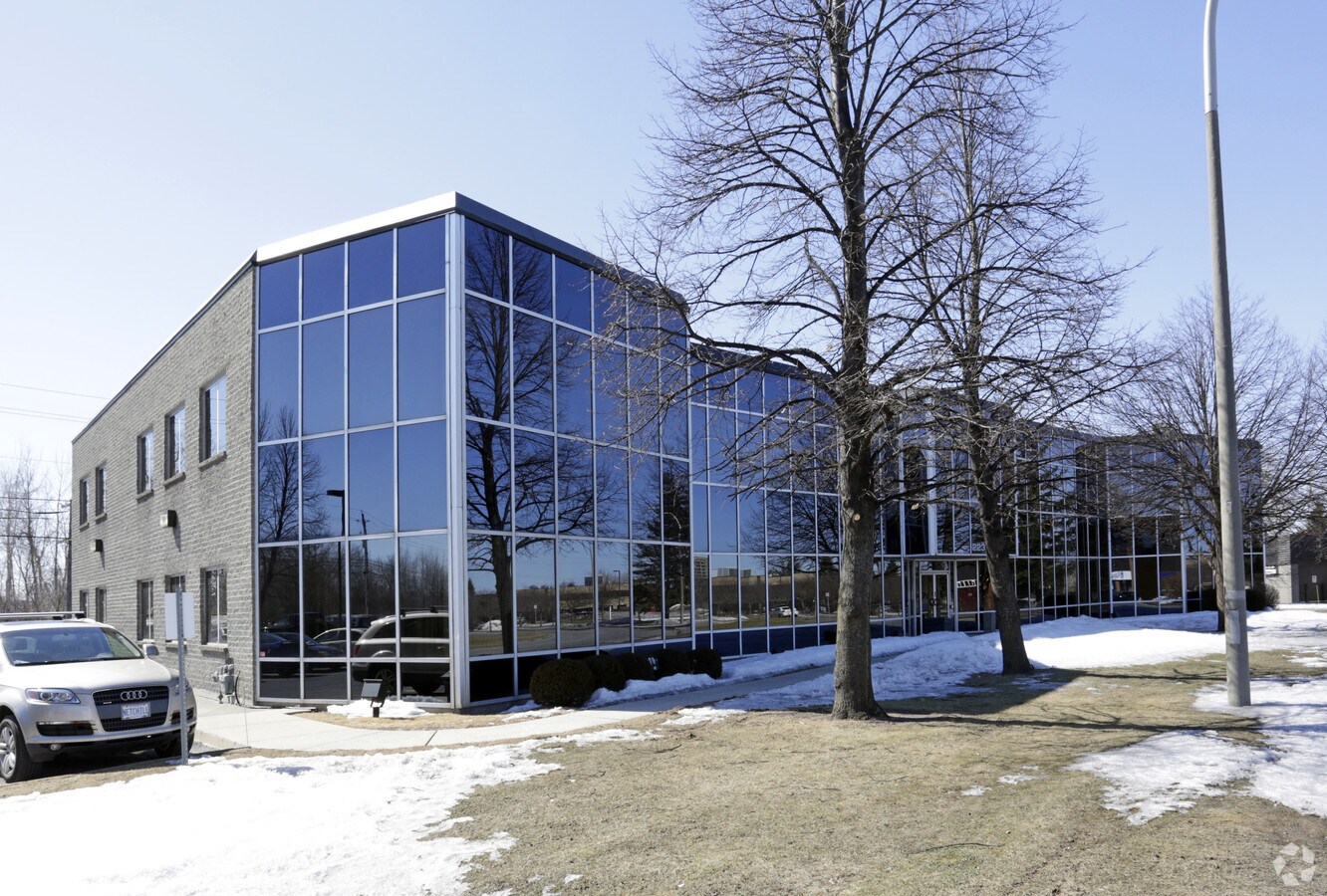 223 Colonnade Rd, Nepean, ON K2E 7K3