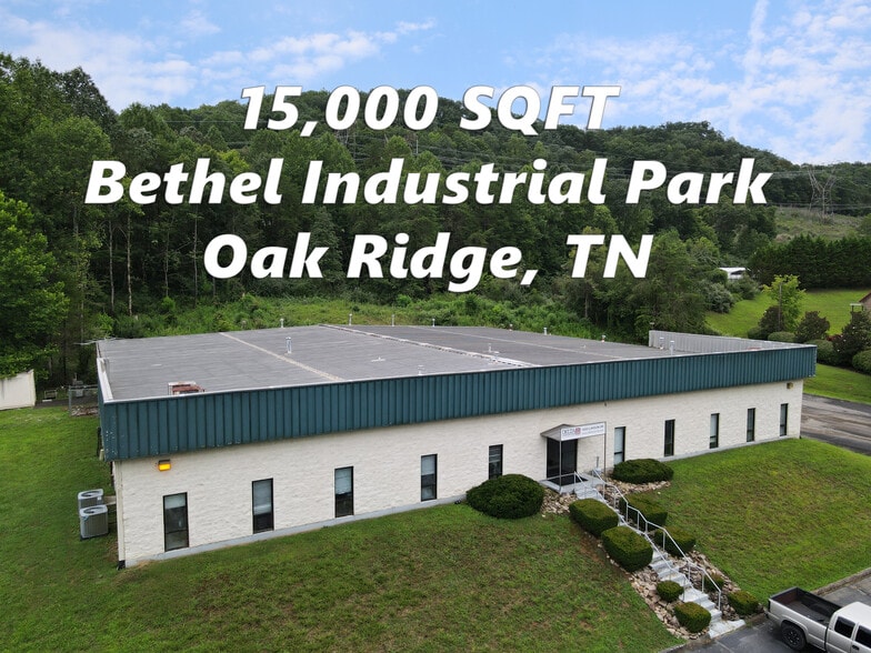 1003 Clarence Larson Dr, Oak Ridge, TN for sale - Building Photo - Image 1 of 24
